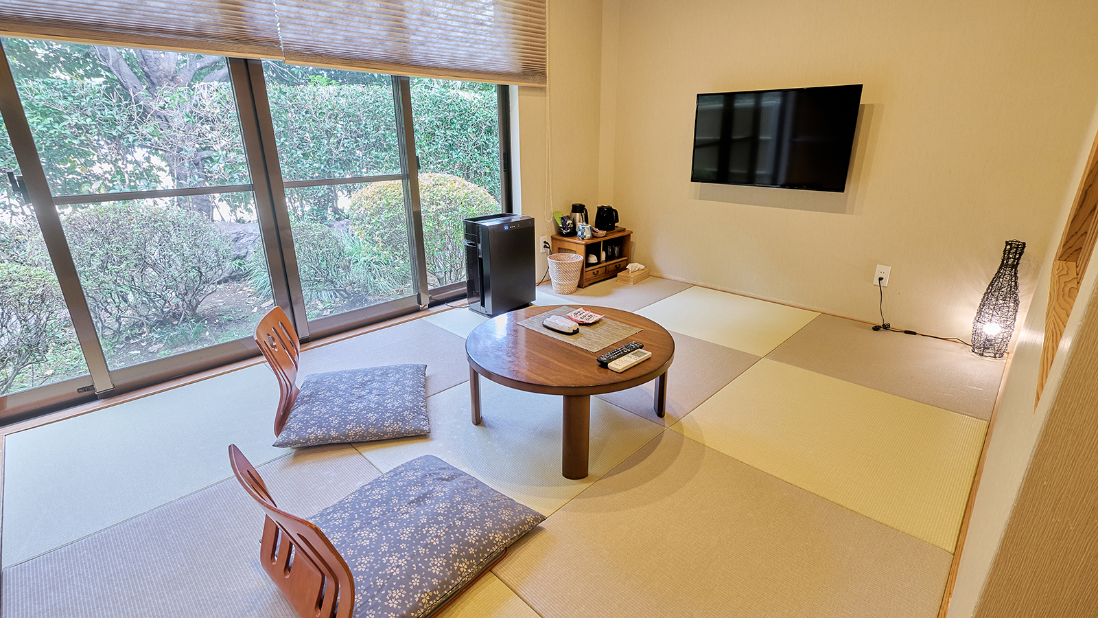 【和洋室】ツイン(16畳)シャワーブース＋露天風呂付・離れ