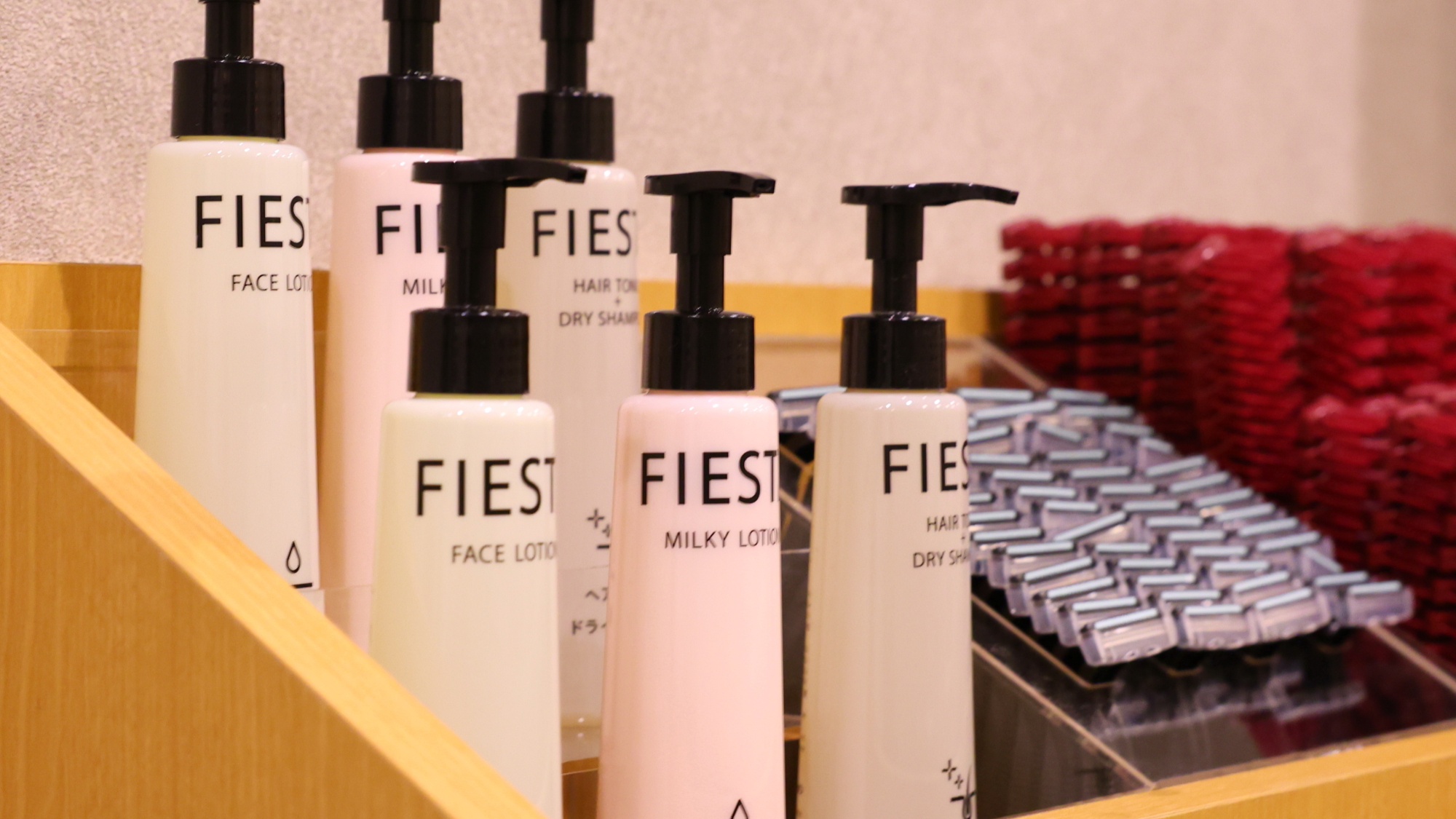 ◆男子大浴場アメニティ　化粧水・乳液・ヘアトニック+ドライシャンプー