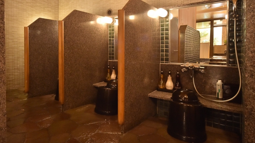 ◆男性大浴場洗い場（カラン8個設置）
