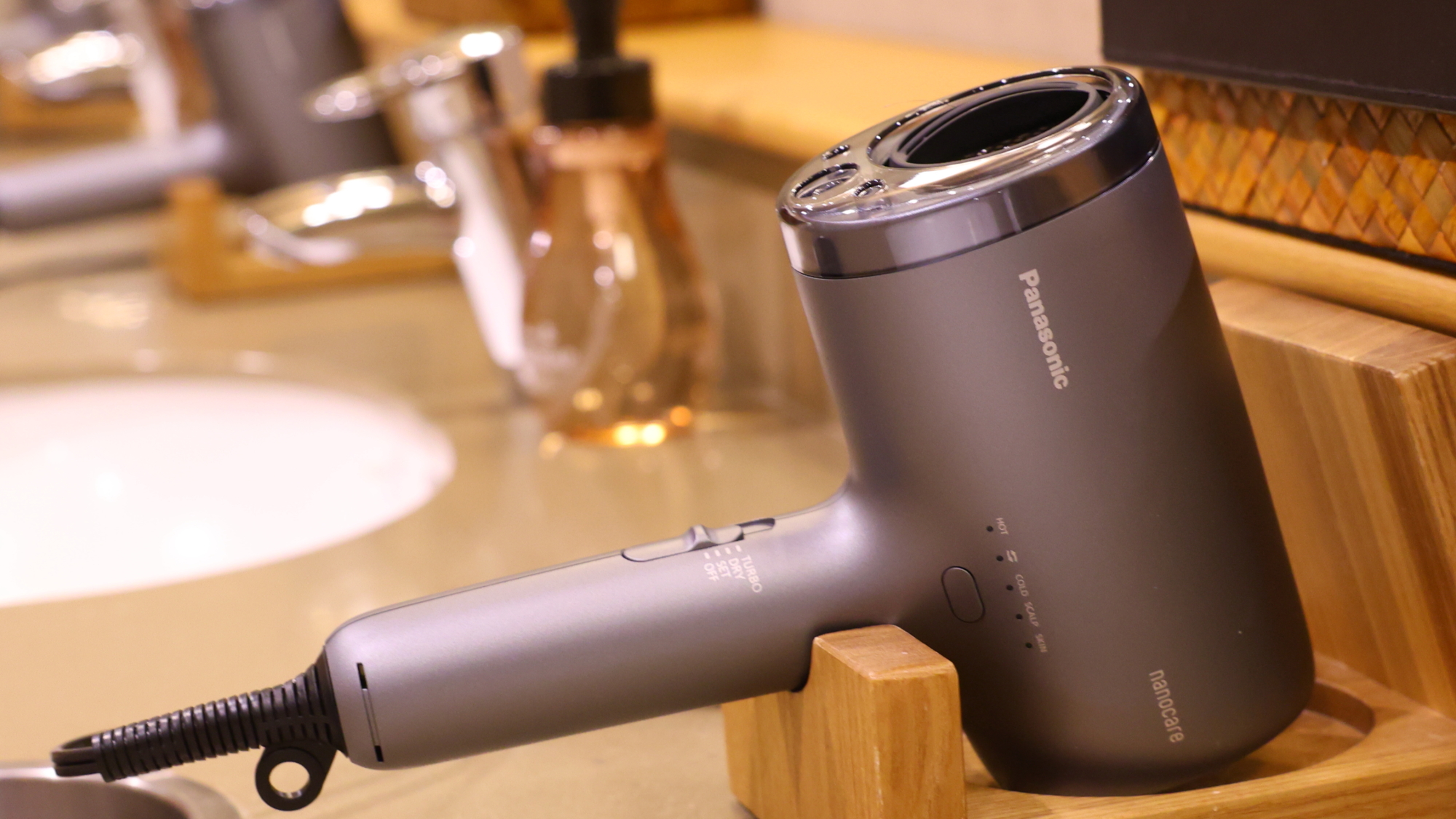 ◆ナノケア　ドライヤー