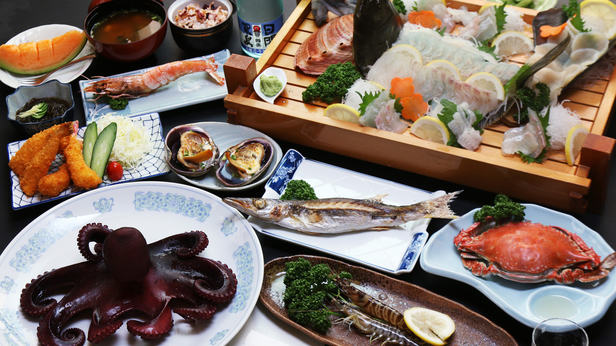 【7/14〜8/31★夏季限定】大人気★車海老踊り食い付！海鮮料理に舌鼓♪【名鉄海上観光船割引】