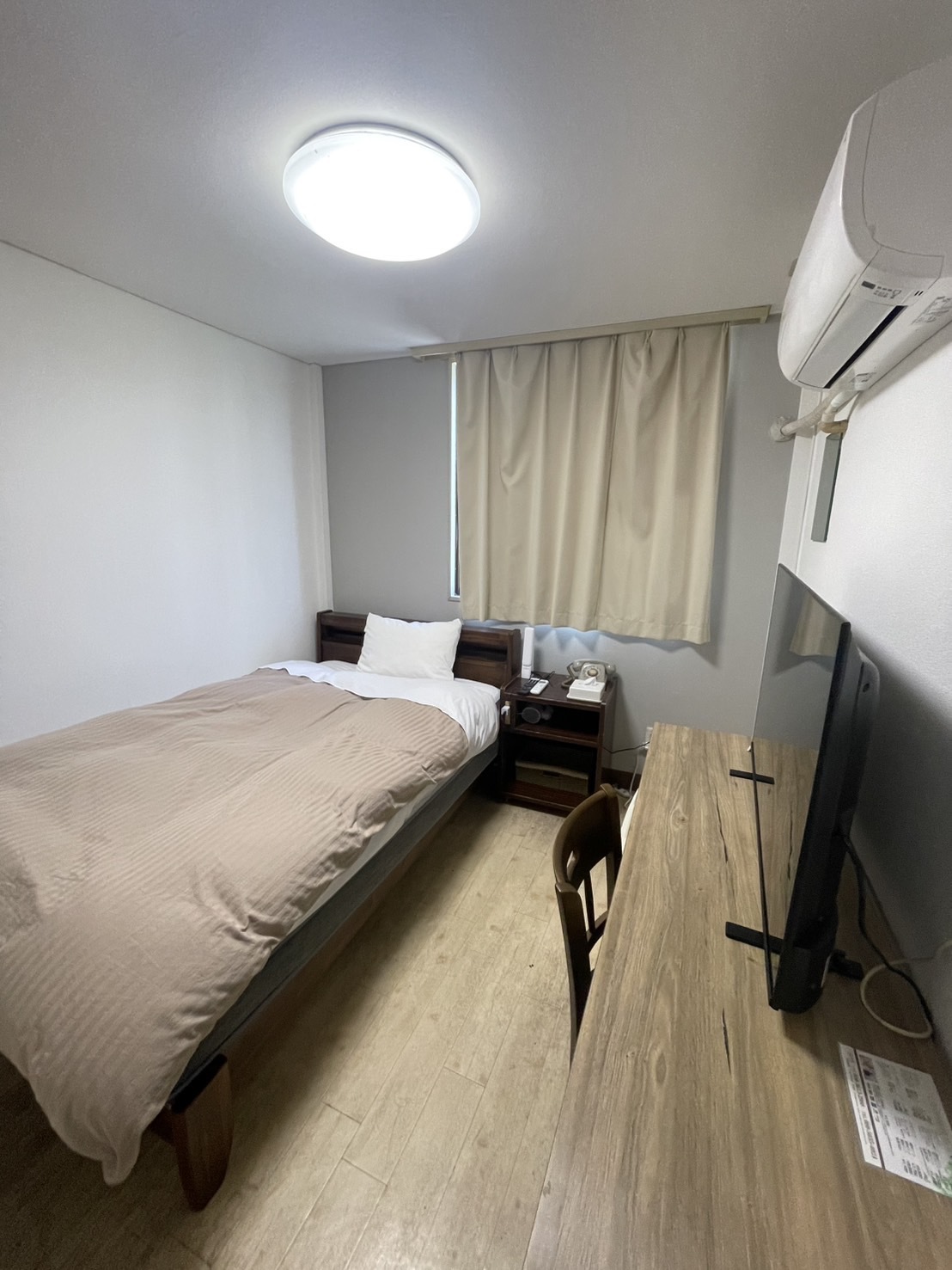 ＜喫煙＞シングルルーム・バストイレ付