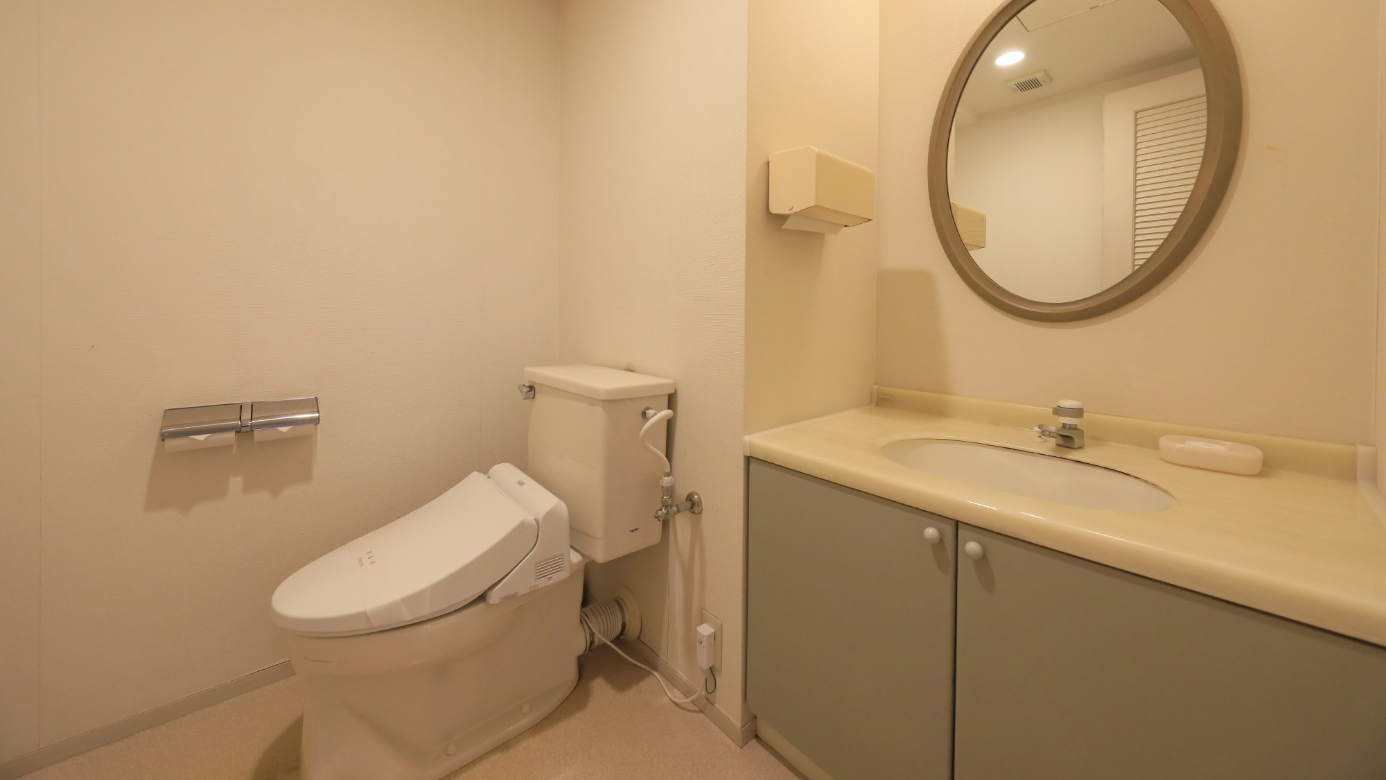 バストイレ別なのでゆったりお寛ぎ頂けます　※一例