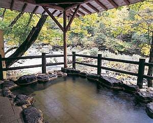 小阪の炭酸泉を使った湯豆腐と豚のしゃぶしゃぶを楽しもう！
