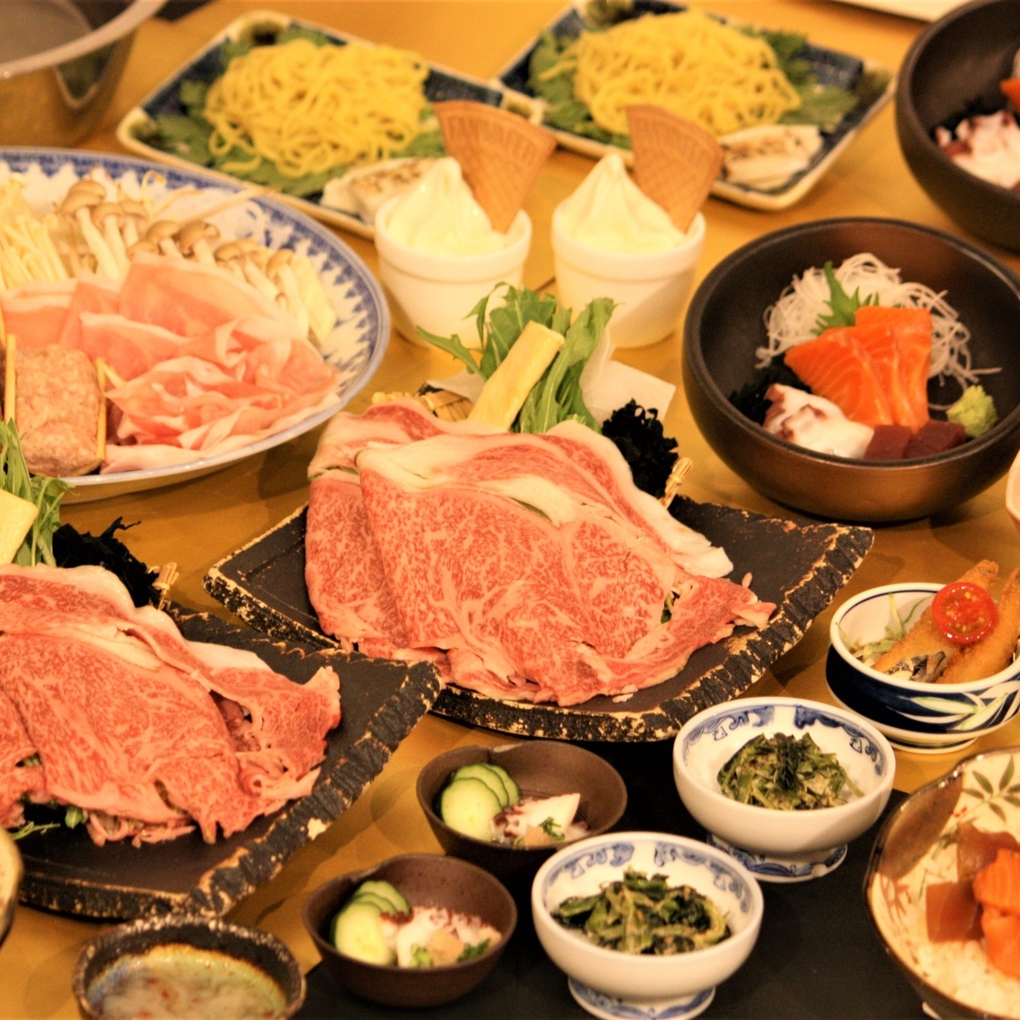 ご夕食は道産黒毛和牛しゃぶしゃぶ会席コース・2食付きプラン