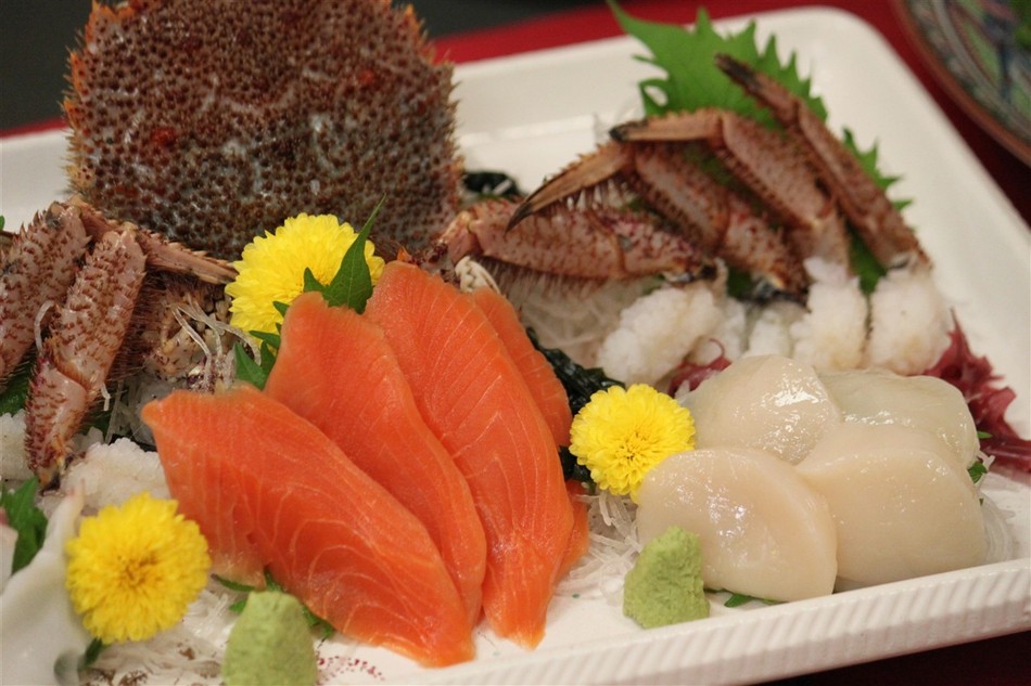 Horsehair crab sashimi (image)