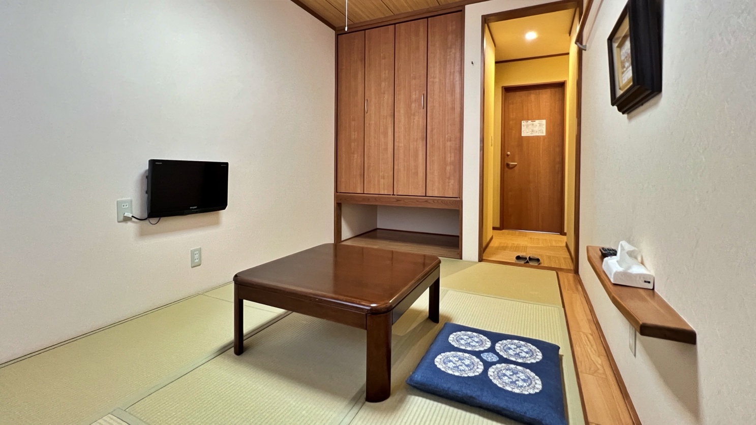 和室6畳　トイレ洗面付き