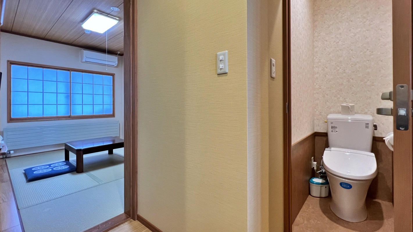 【客室】和室6畳　トイレ洗面付き