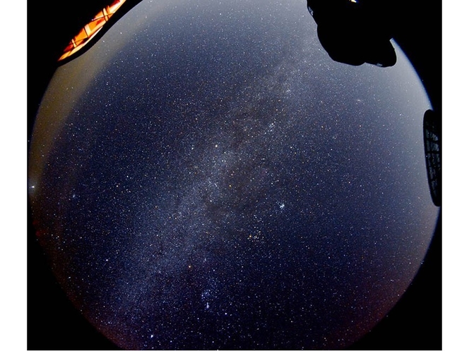 天の川　撮影: 紀美野町立 みさと天文台