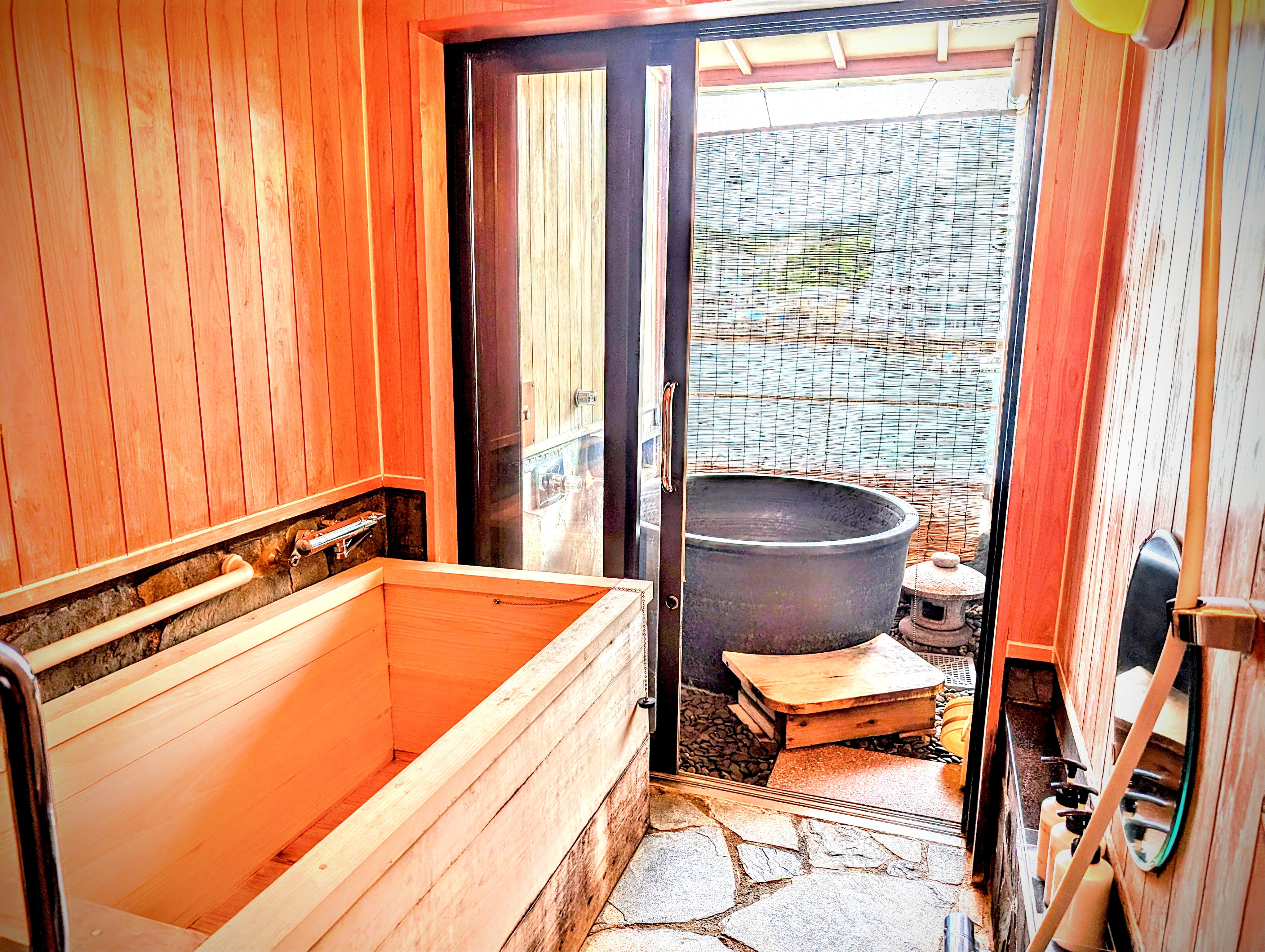 季和海（ときなごみ）和室12畳露天風呂と桧の内風呂(一例)