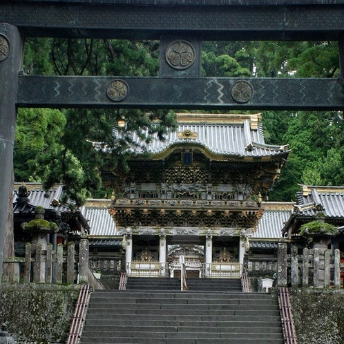 日光東照宮陽明門（ホテルから徒歩で５分）