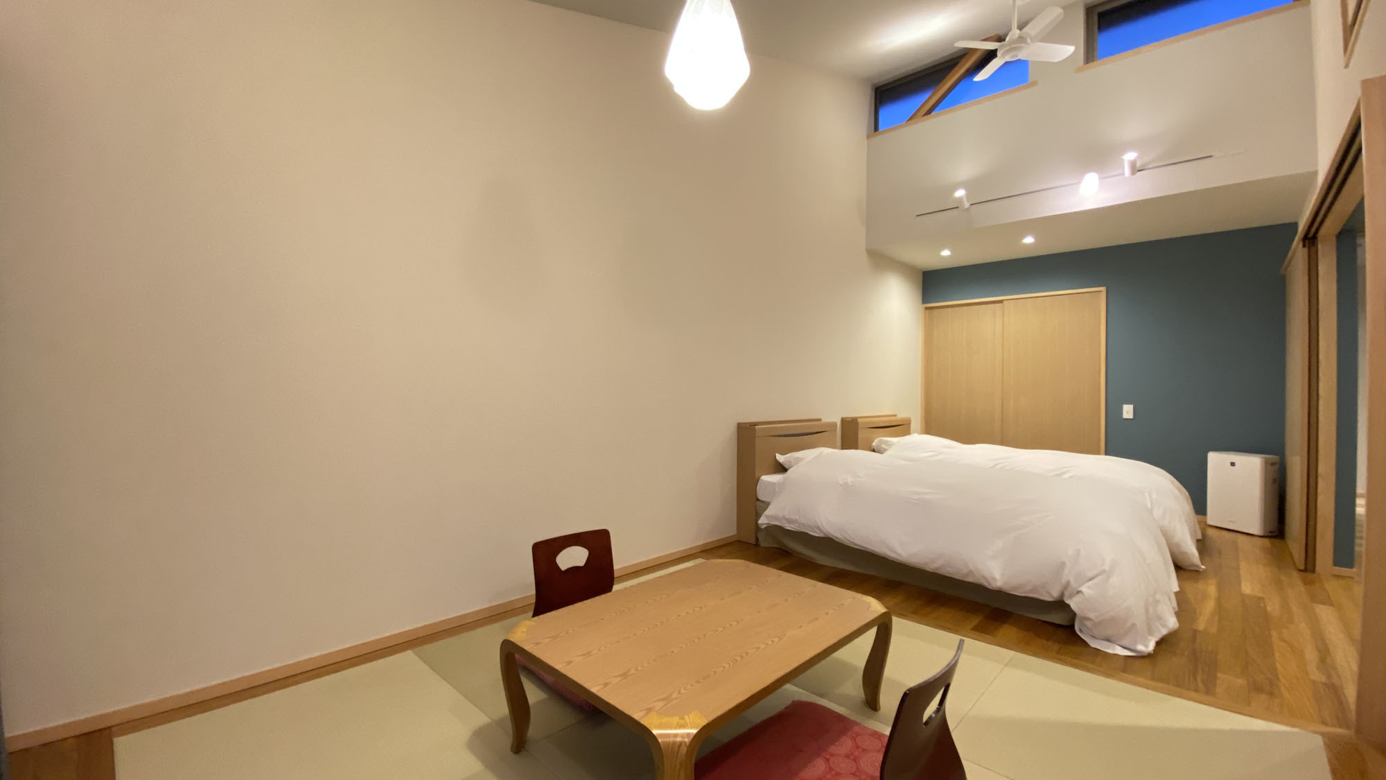 海を見渡せるテラス＆窓から海が見える風呂付き和洋室12.5畳