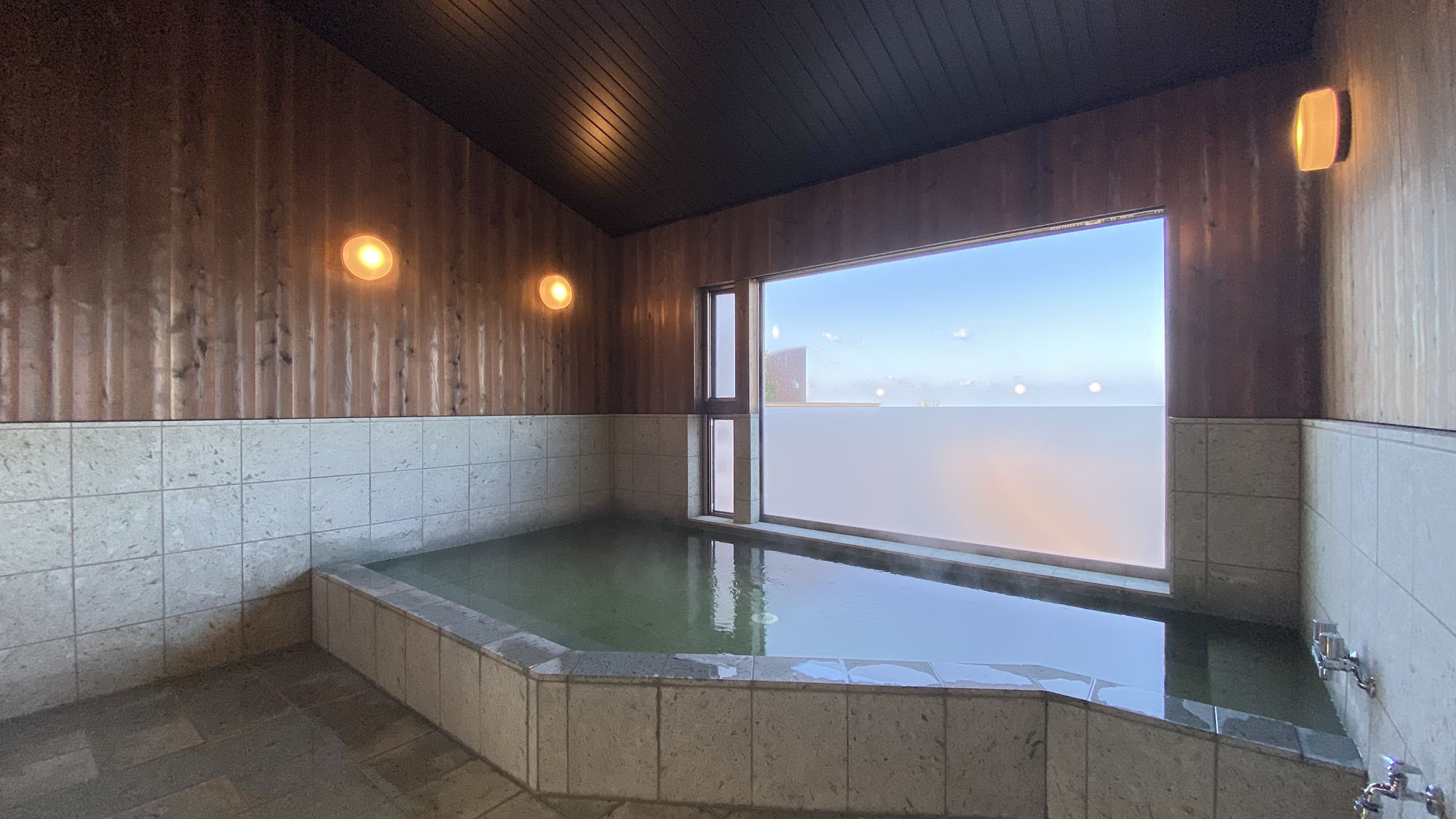 【素泊まり】海近×天然温泉◇お食事なしのシンプルステイ