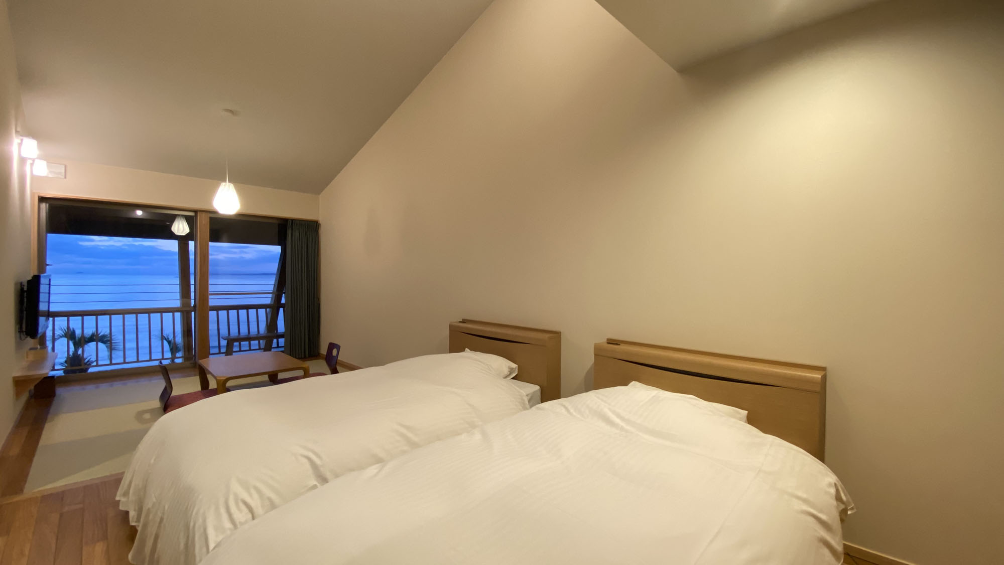 客室_オーシャンビュー和洋室*