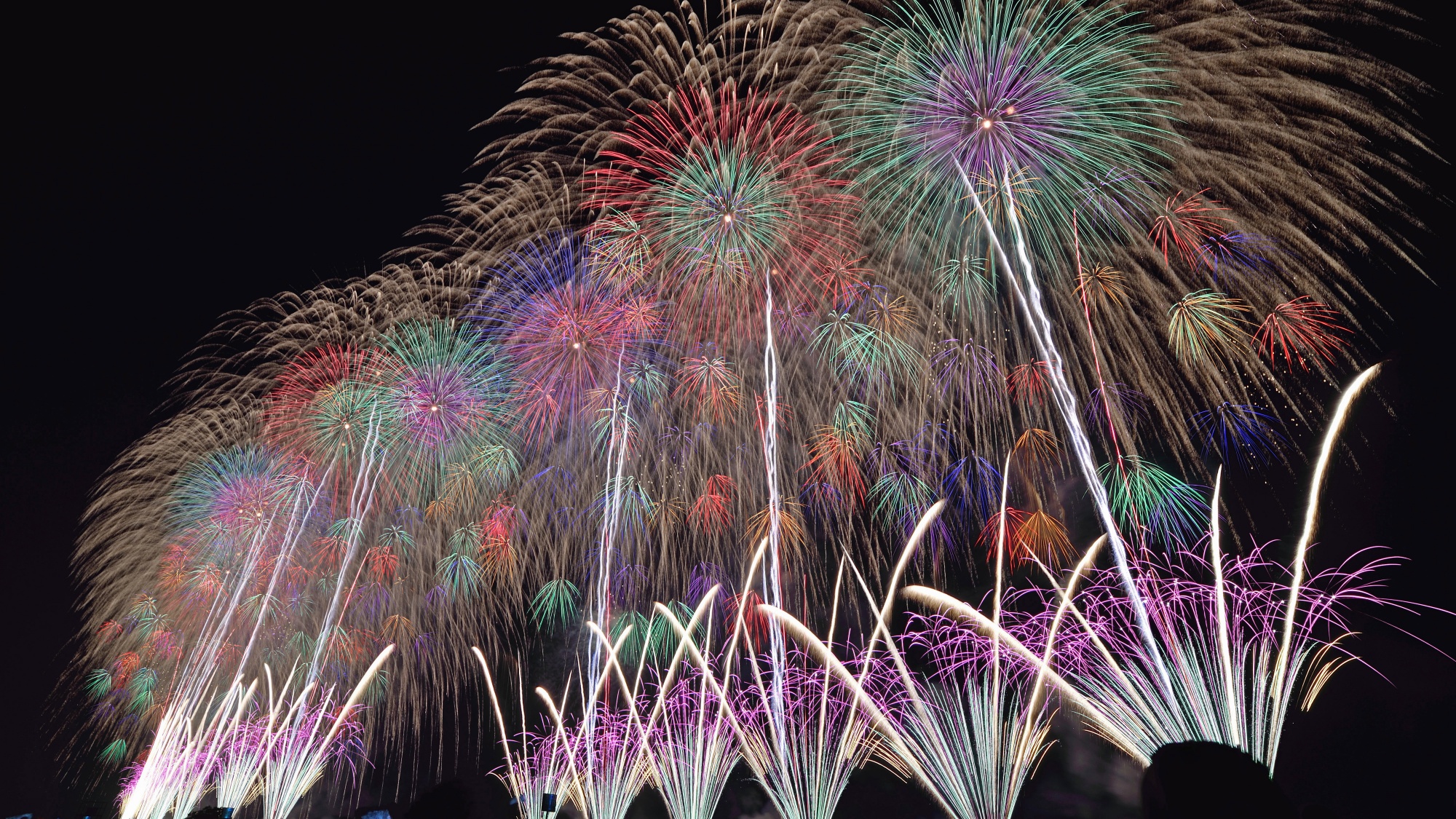 日本三大花火のうちの一つ♪
花火大会の後のお迎えあり