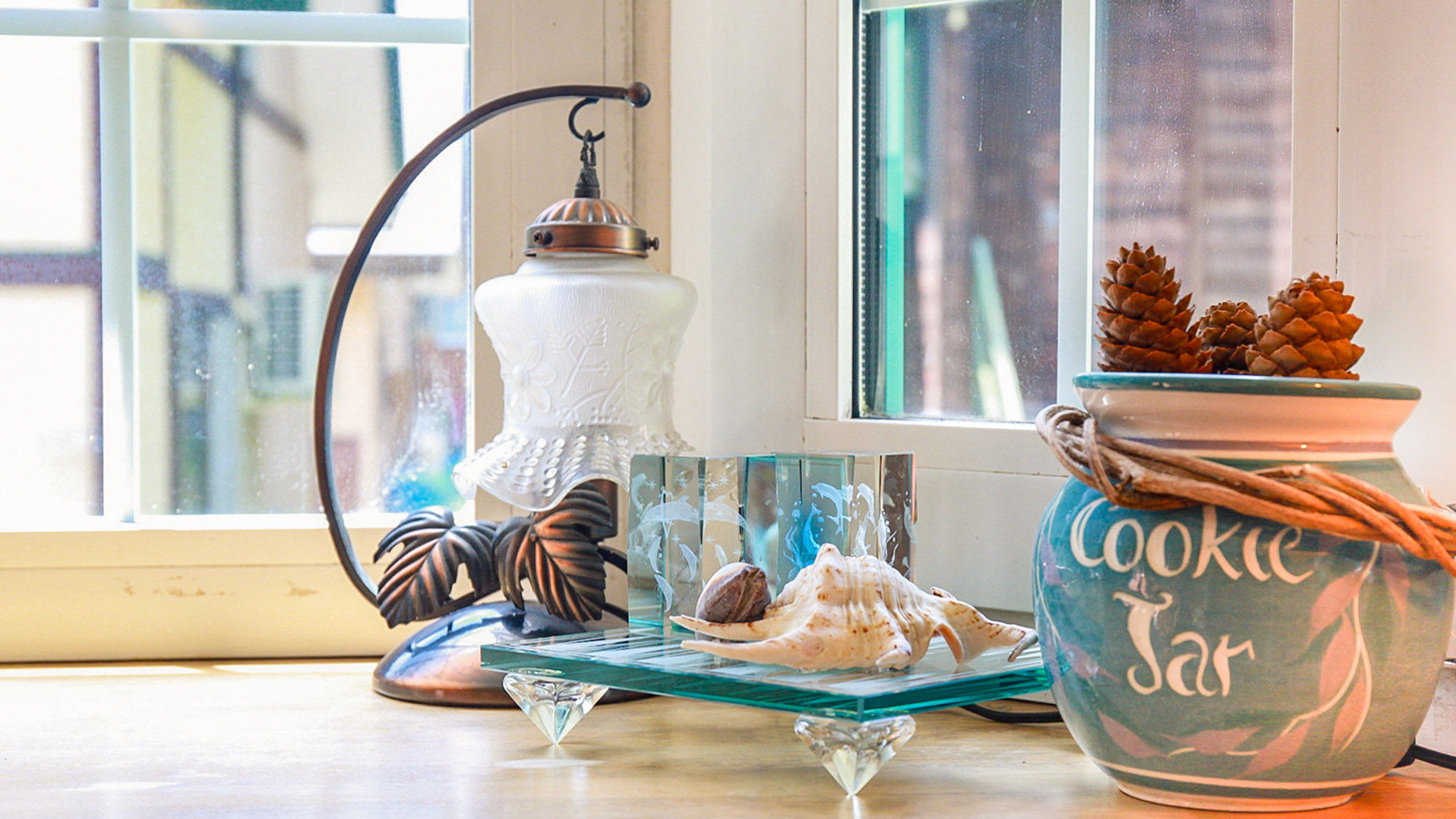 ・【インテリア】カラフルなインテリアが目を引きます