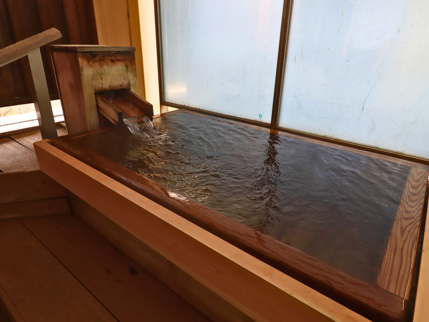 露天風呂付き客室【水月】当館2室限定のお部屋で特別なお時間をお過ごしください。