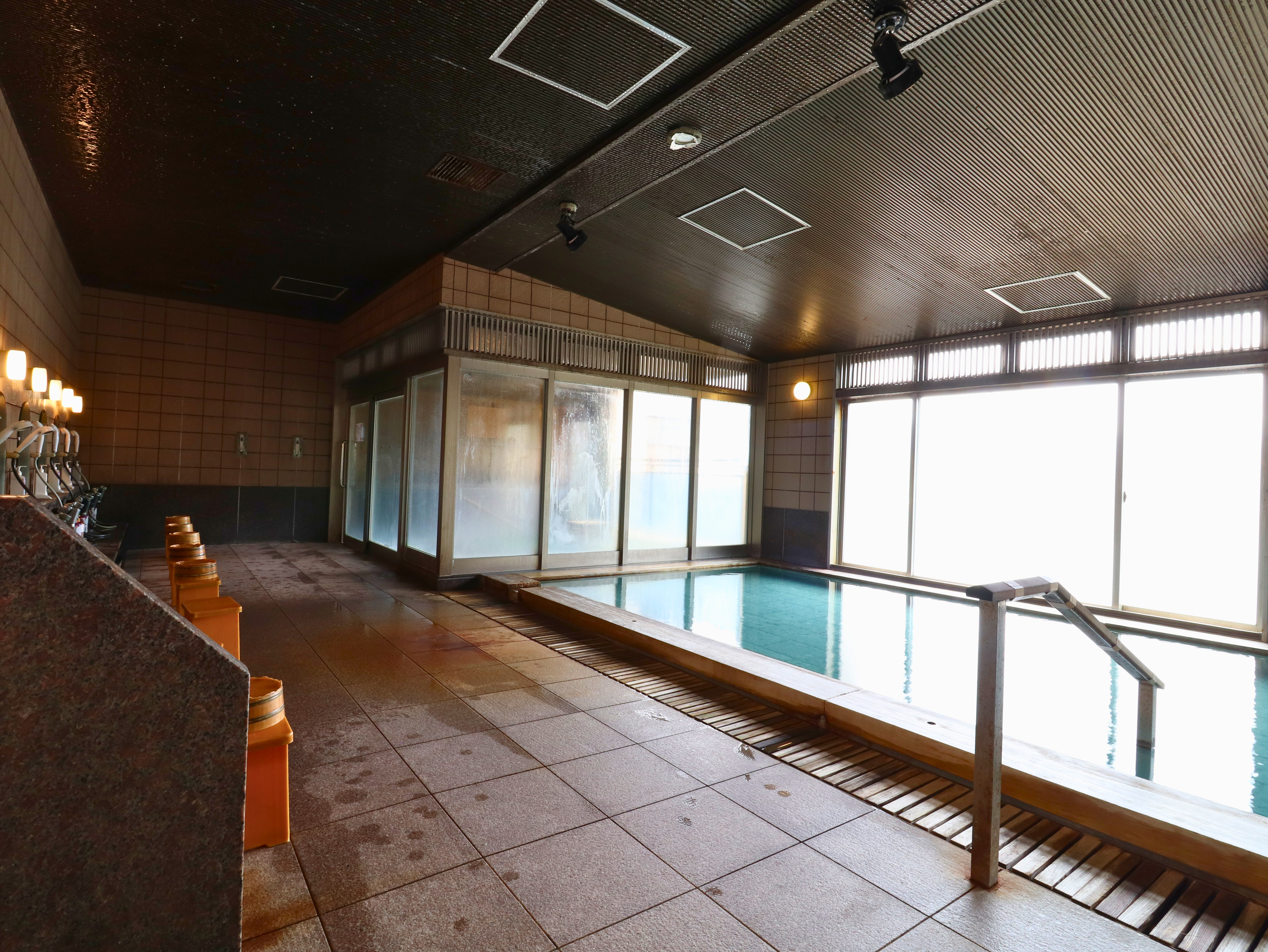 展望大浴場【花鏡】阿賀野川を眺めるながら日頃の疲れをリフレッシュ♪