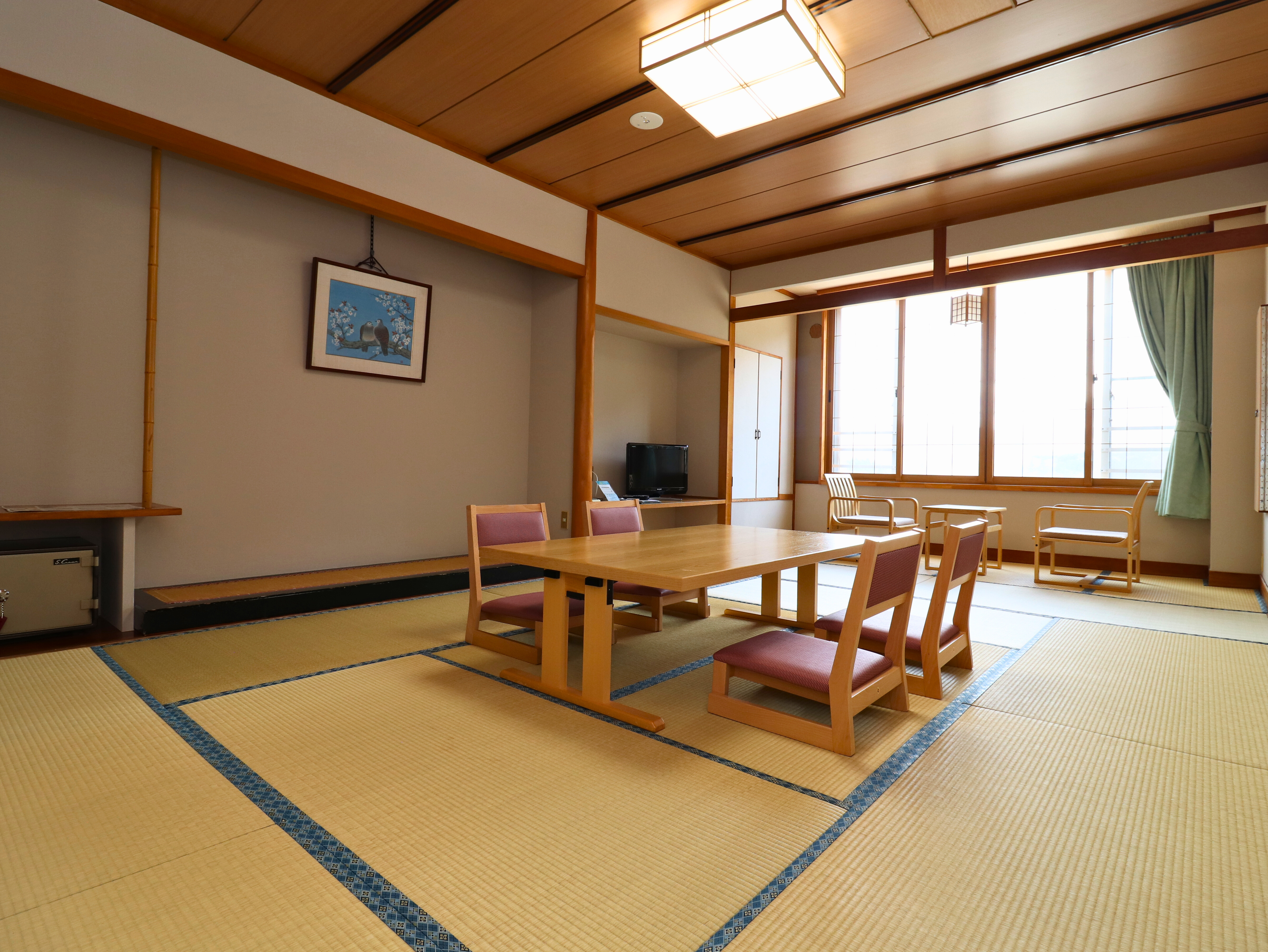 【和室12畳】スタンダードのお部屋はこちら