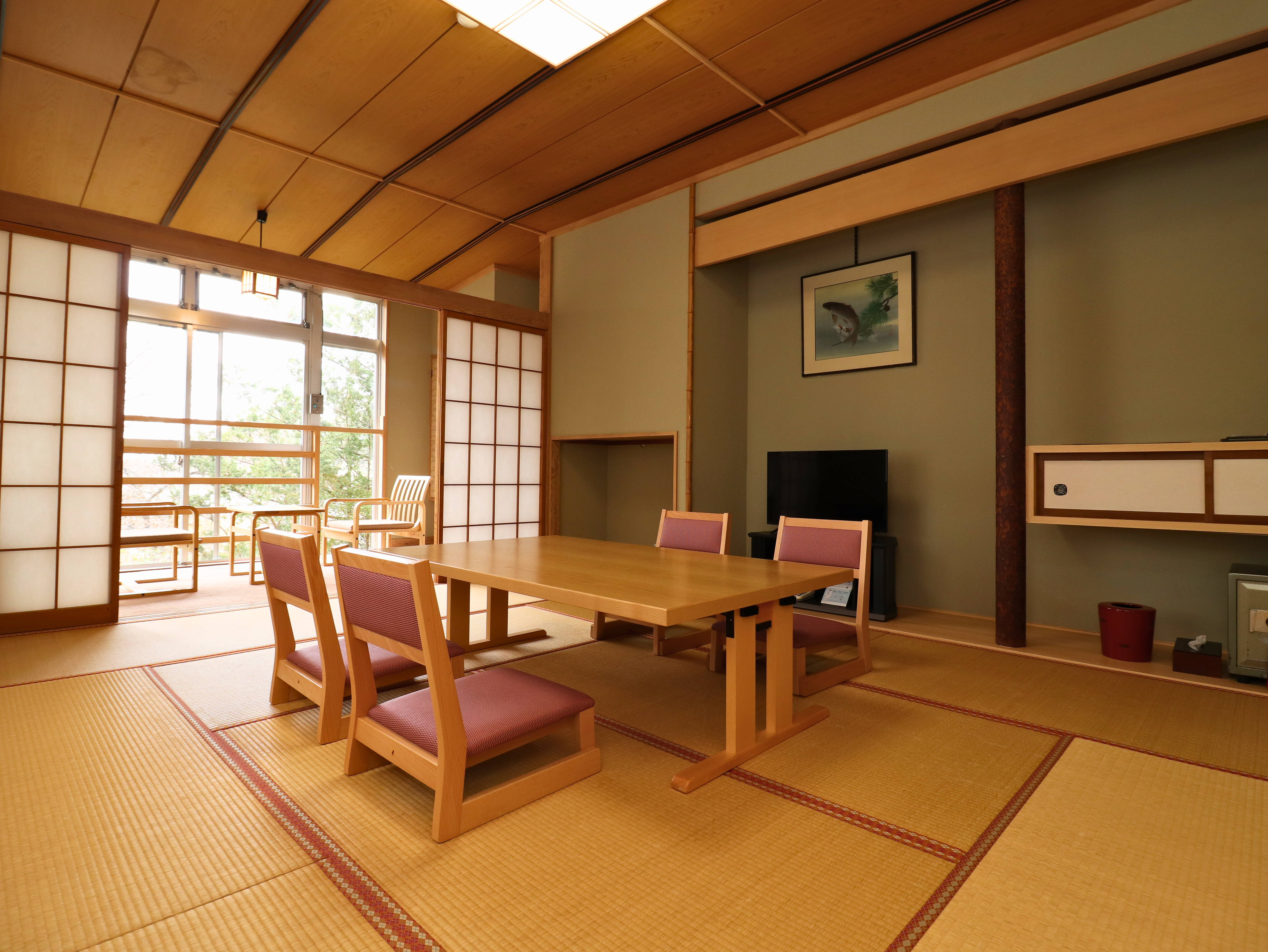 【和室10畳】スタンダードのお部屋はこちら