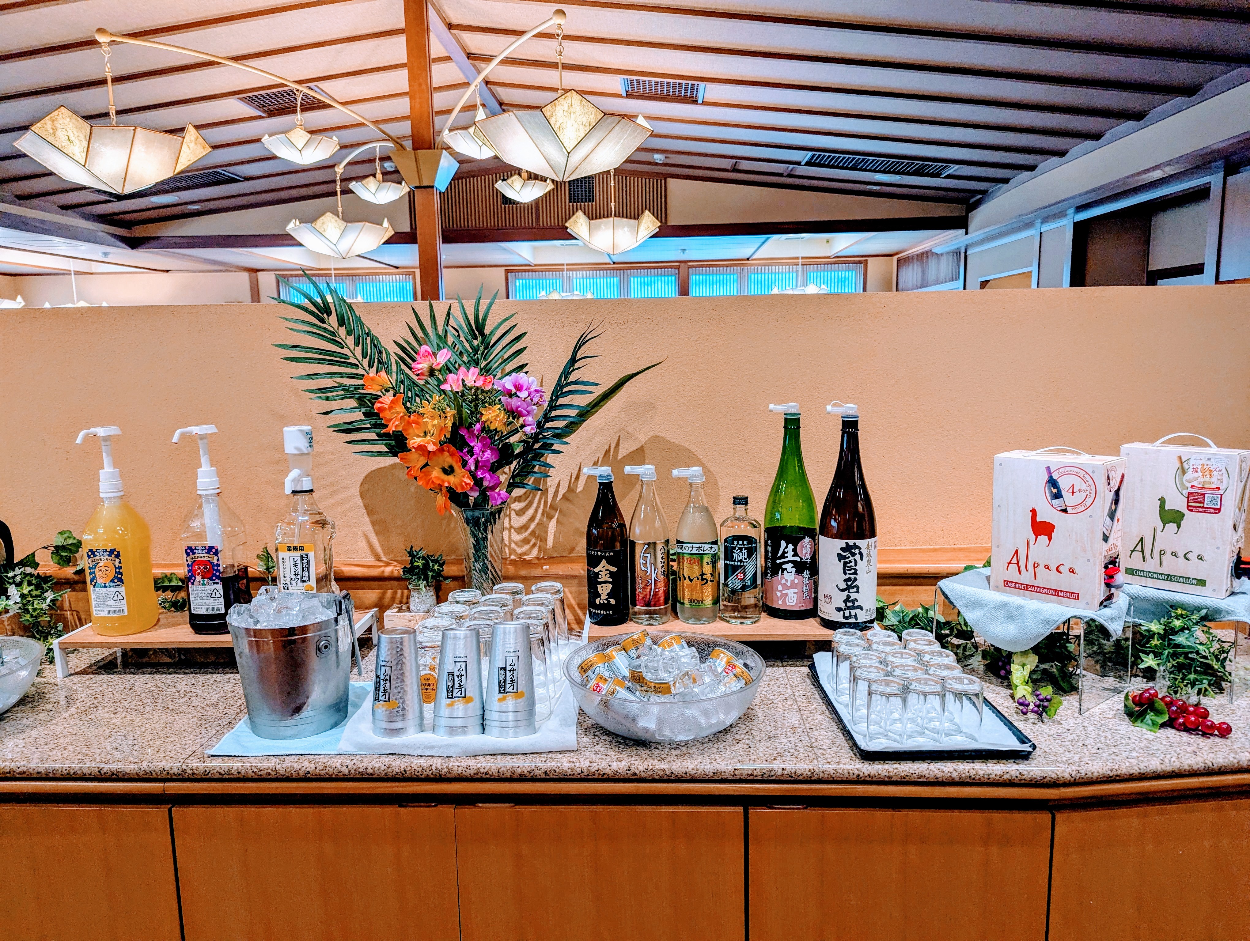 【アルコ－ルバー】様々な種類をご用意しております。