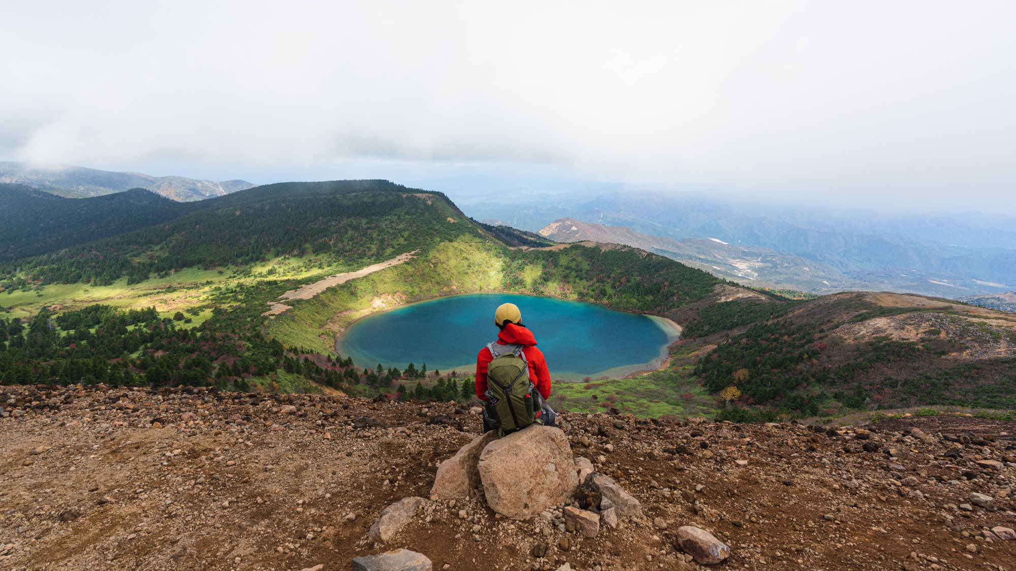 当館を拠点に登山はいかがでしょうか。美しい景色に出会えます