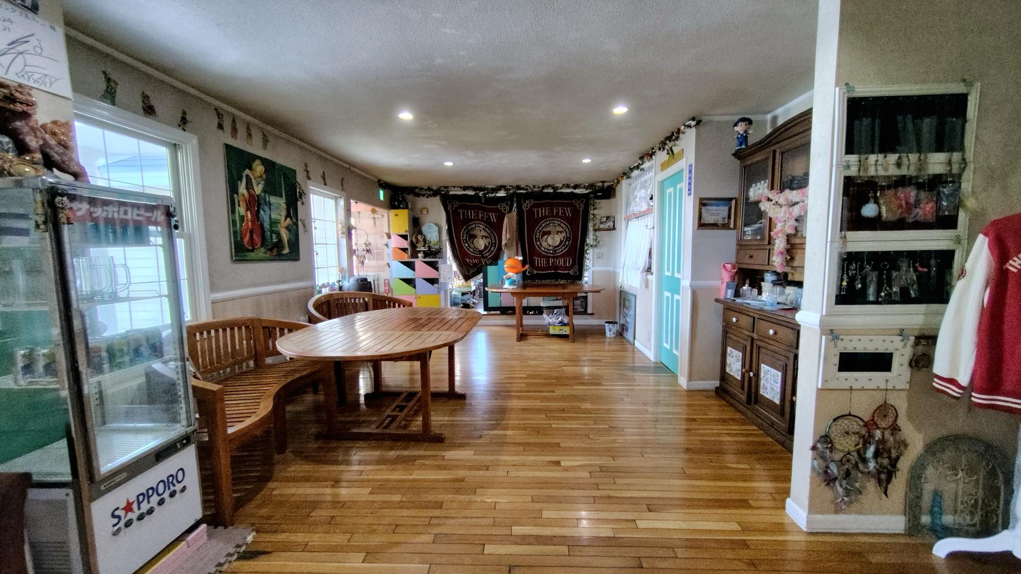 【ロビー】コーヒー・お茶の無料サービスをご用意しております