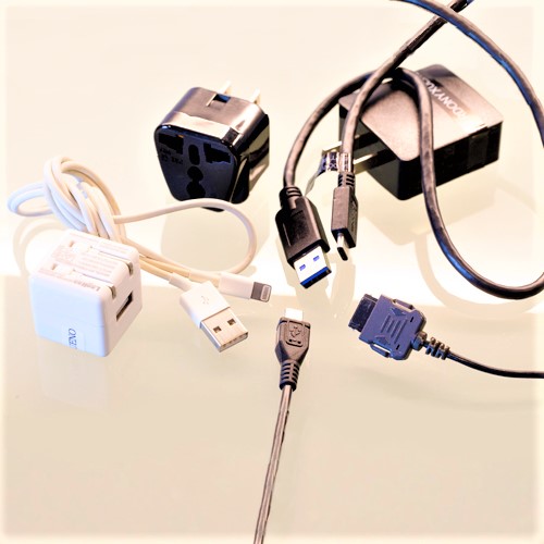 スマホなど 各種充電器《無料貸し出し》