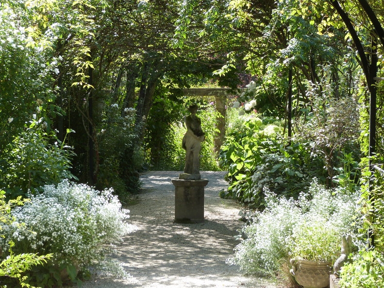バラクライングリッシュガーデン入園券付【1泊2食】英国庭園を眺めながら心地よい癒しの時間を♪