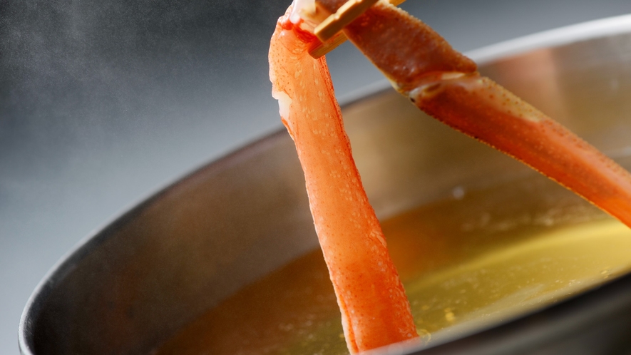 人気の鍋「かにしゃぶ」コース　生食用の新鮮な蟹を利尻昆布出汁で召し上がれ