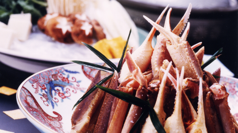 冬の味覚の王様！遠くへ行くより近くの温泉で蟹鍋（蟹すき）◎朝食は和食ブッフェ
