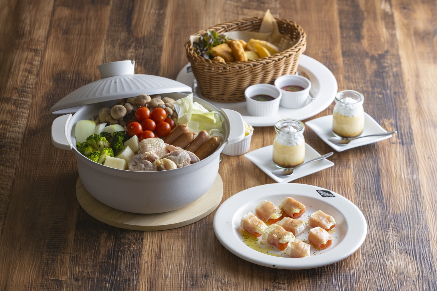 【楽天スーパーSALE】【冬季限定トマト鍋プラン】地元人気店仕立てスープ＆恵那鶏のトマト鍋を楽しめる