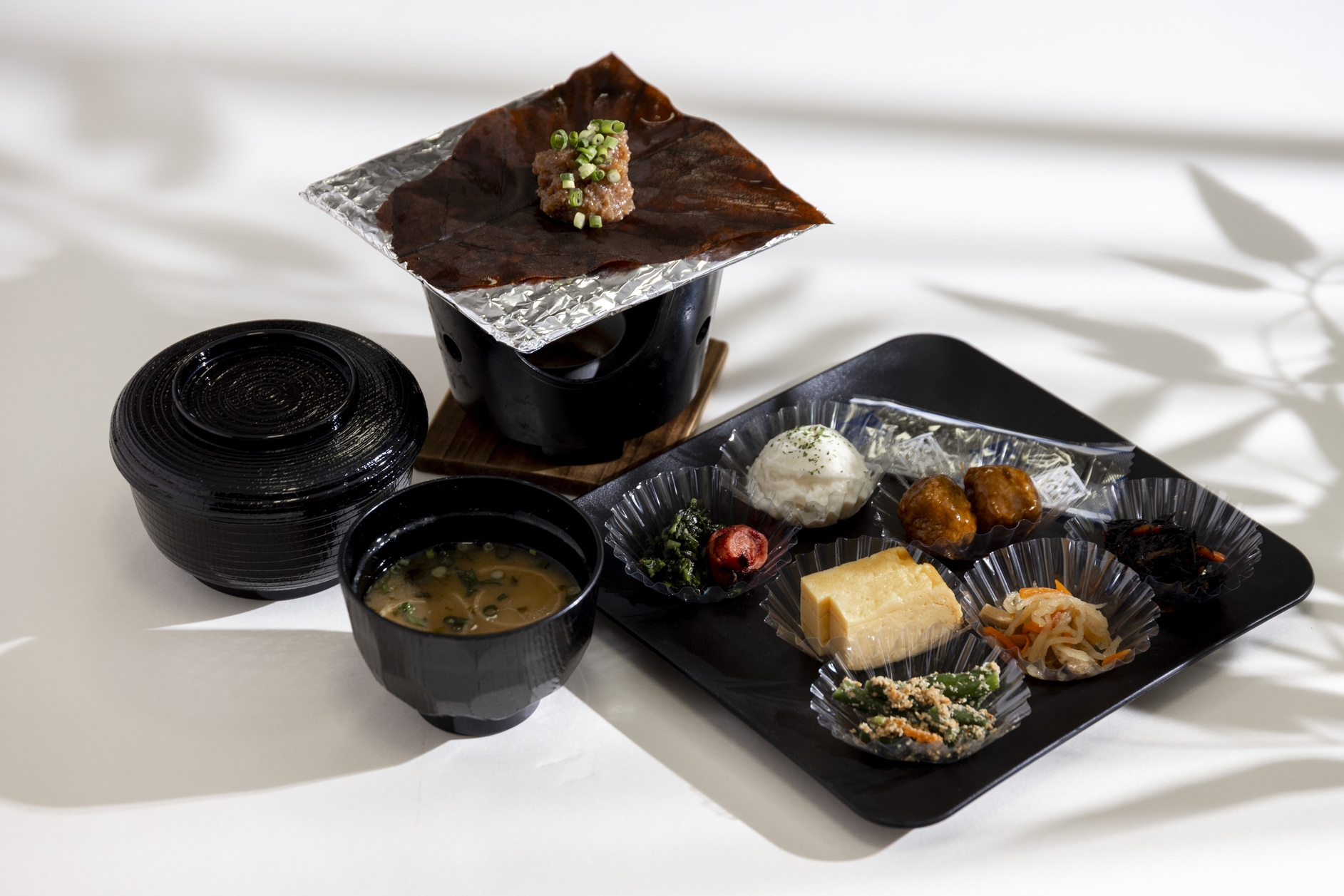 【楽天スーパーSALE】【冬季限定トマト鍋プラン】地元人気店仕立てスープ＆恵那鶏のトマト鍋を楽しめる