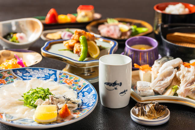 【とらふぐ＆雫石牛＆アワビ】贅沢食材と源泉かけ流し温泉を満喫♪