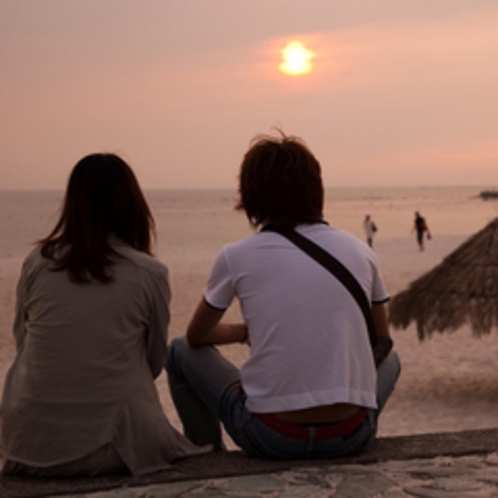 （周辺観光）二人で眺める白良浜の夕日