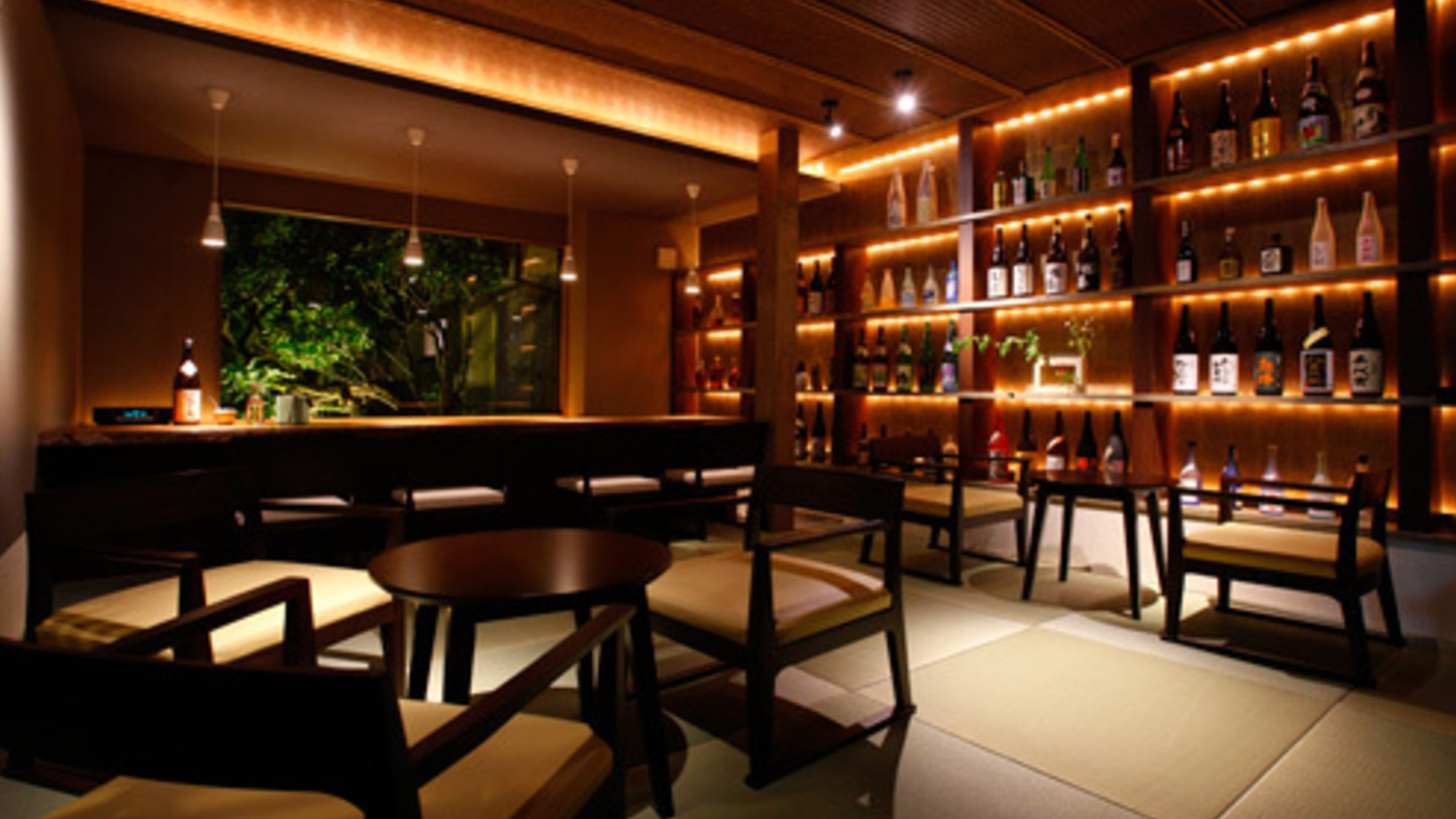 【Lounge＆Bar「灯火　Tomosibi」】