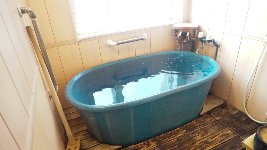 本館1階陶器風呂付客室