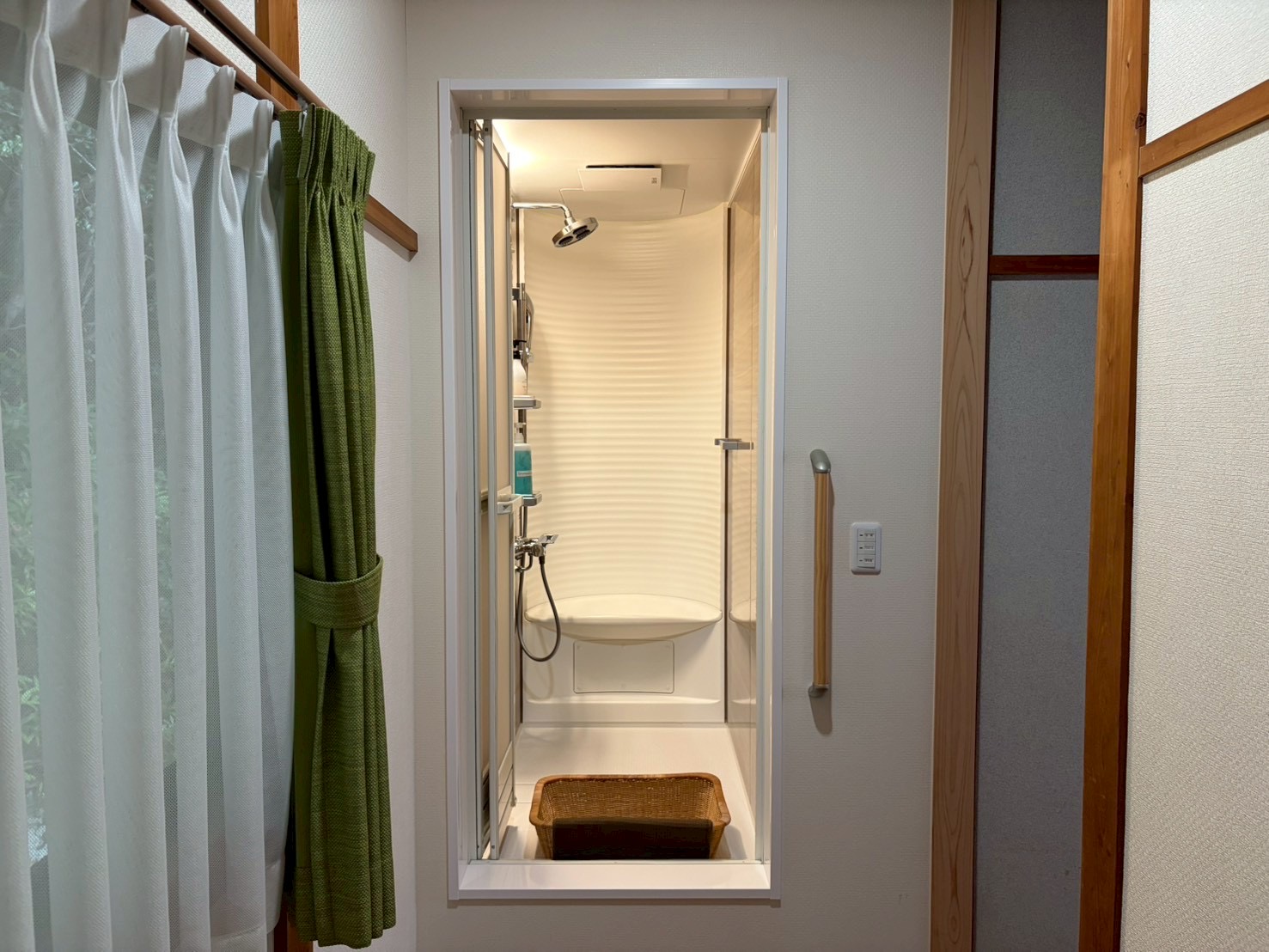 ワンダフル和室　シャワーブース一例