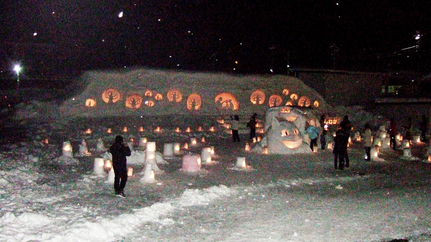 *【雪あかりの様子】豪雪地帯西和賀の冬の風物詩「雪あかり」は毎年2月開催！