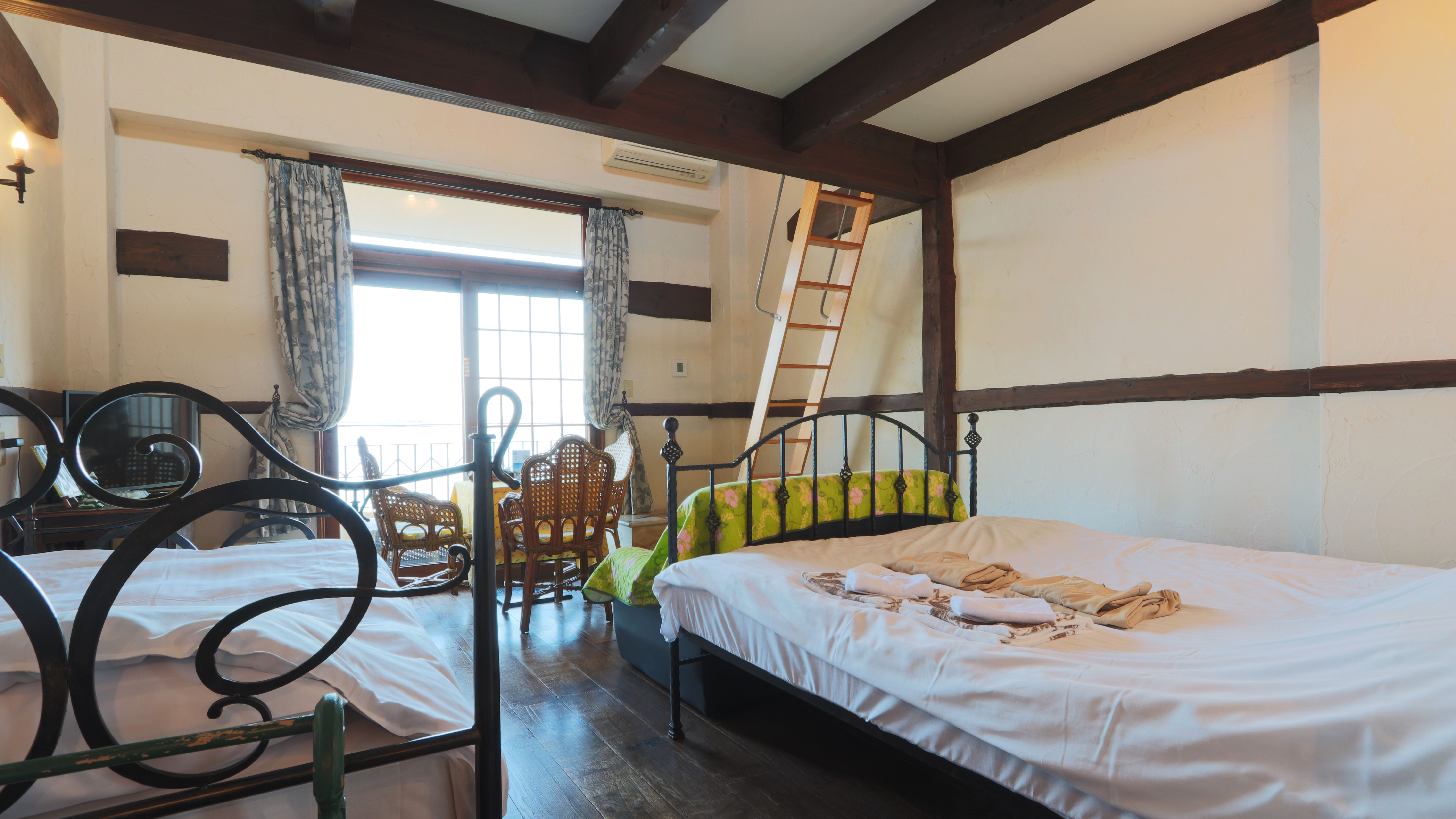 洋館B号室◆優しい木の温もり感じる空間*