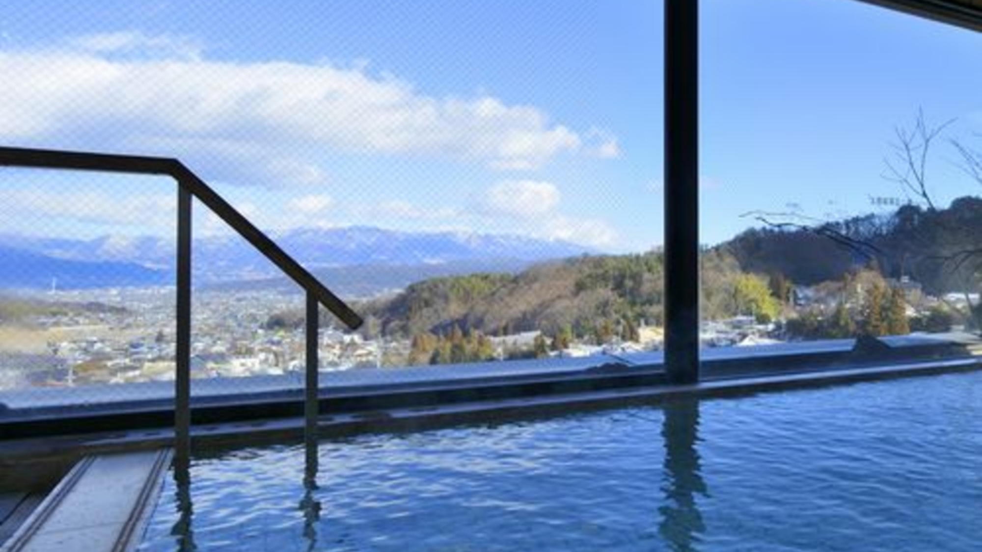 【３世代旅行】じぃじ・ばぁばと温泉♪仲良く個室で食事＆小学生も幼児料金！６名様〜 