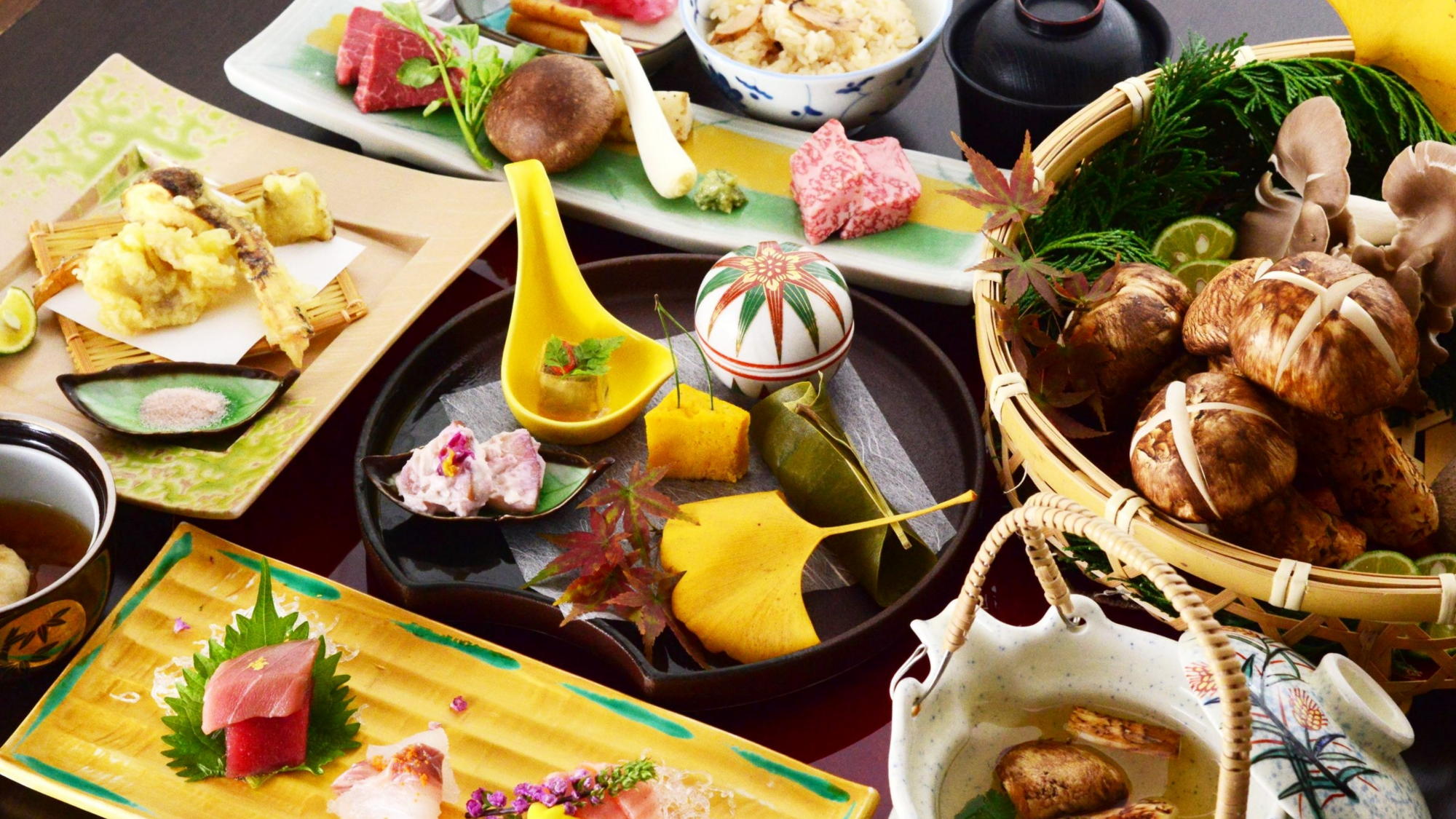 松茸づくし会席　※季節限定のお料理です。