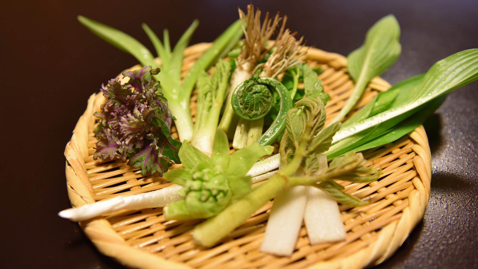 ■【季節限定】信州の春を味わう贅沢コース　信州プレミアム牛と山菜をしゃぶしゃぶで