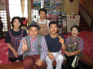 ダチョウクラブ・リーダ