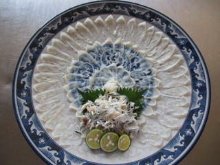 鉄刺大皿（正面青）