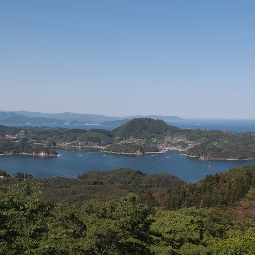 亀山山頂からの眺め（北東）三陸の海岸線が一望になれます♪