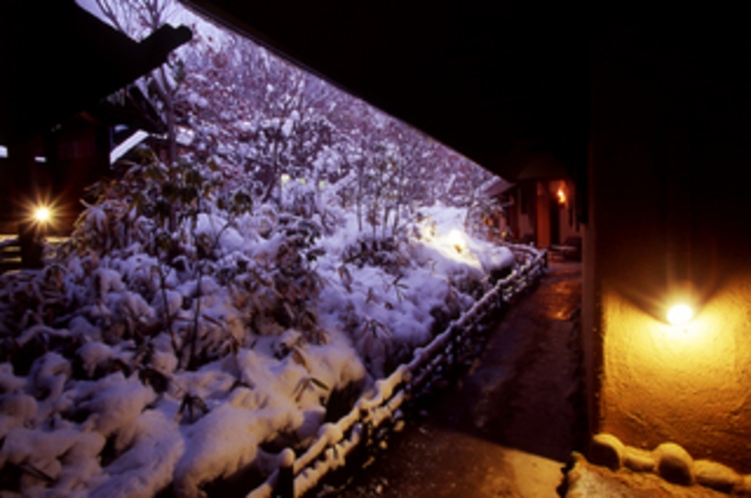 雪　通路