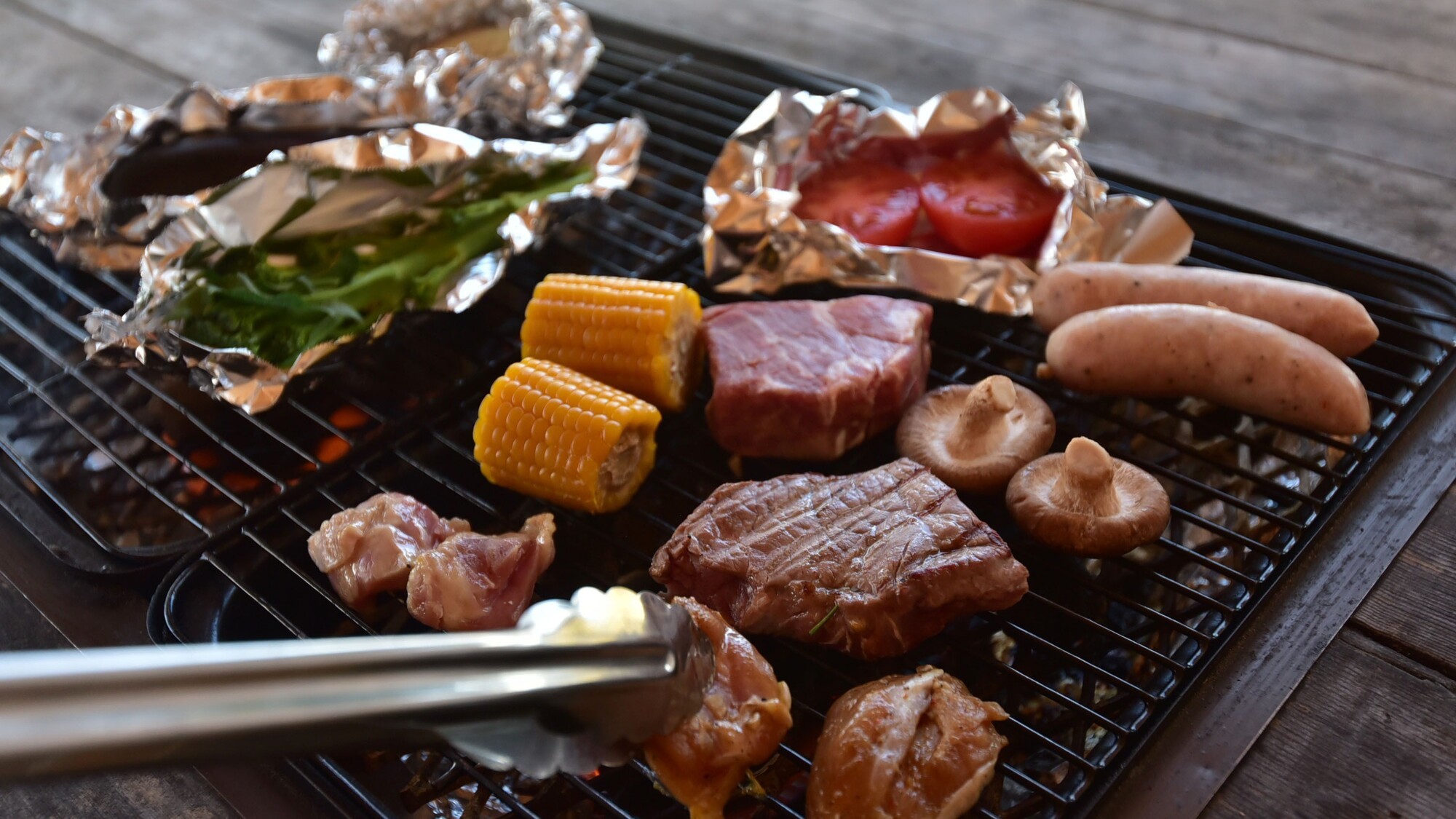 静岡県産和牛、豚肉、鶏肉をご賞味ください。