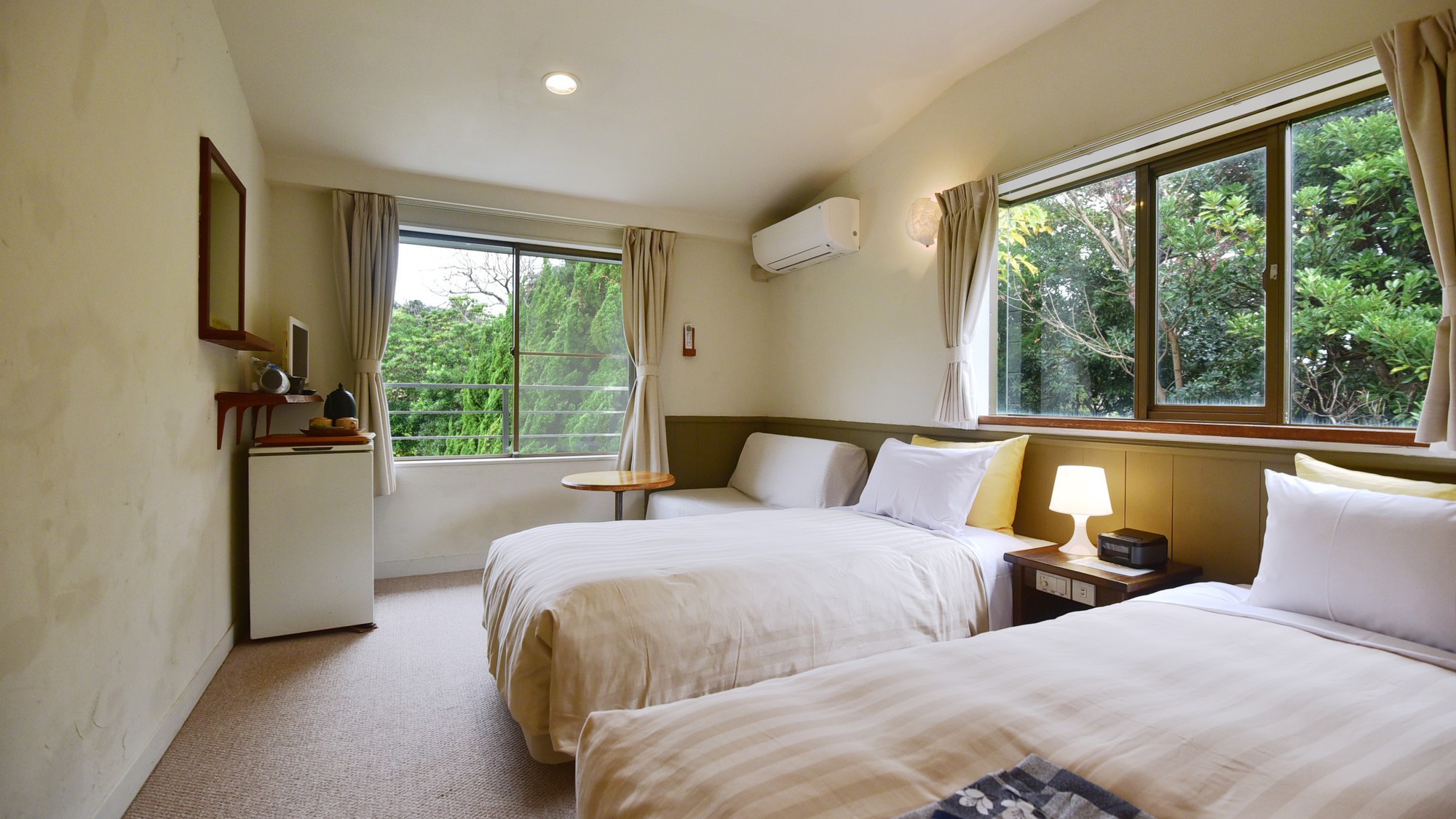山側ツインルーム
