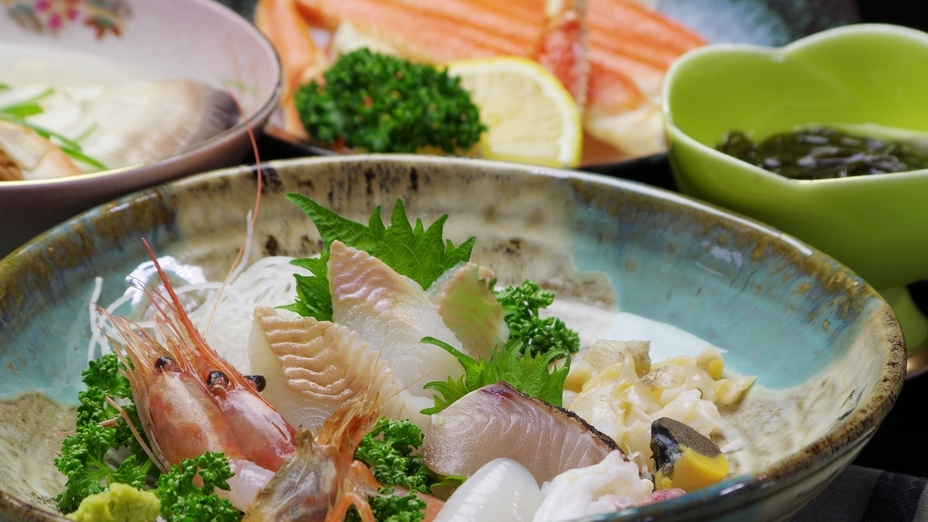 【夕朝お部屋食】新鮮な海の幸を堪能！越前海岸の漁師宿1泊2食付きプラン
